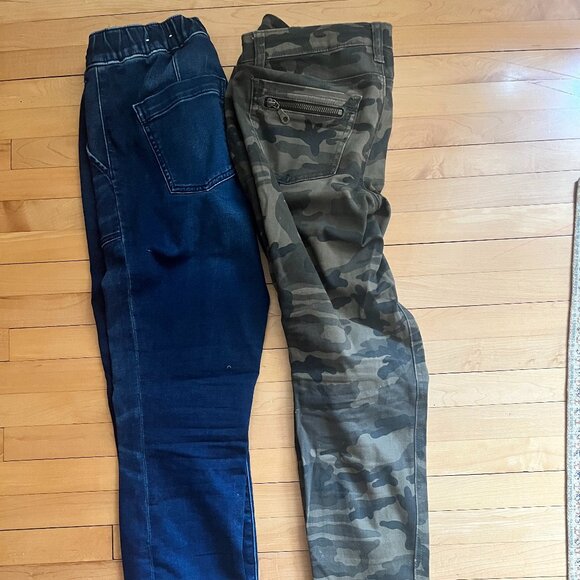 Pant Bundle! American Eagle Denim Jeggings & Nevada Camo Pants - Picture 3 of 4